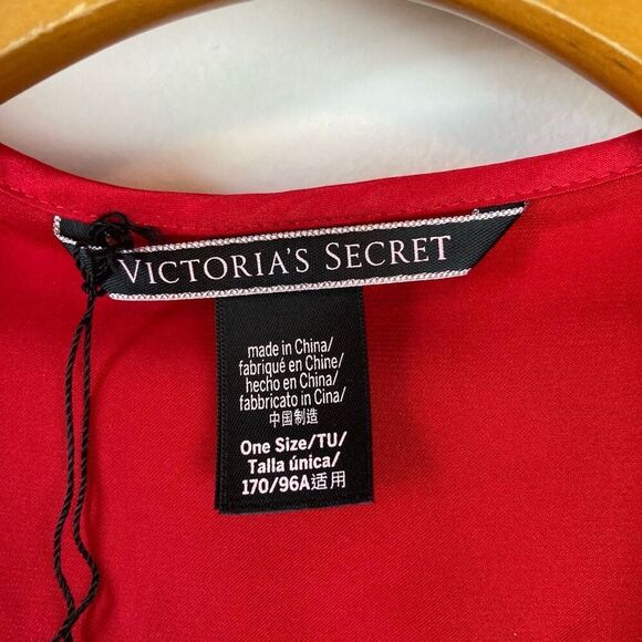 Victoria’s Secret Red Satin LOVE Heart Silky Kimono Robe One Size Honeymoon NWT - Picture 5 of 6